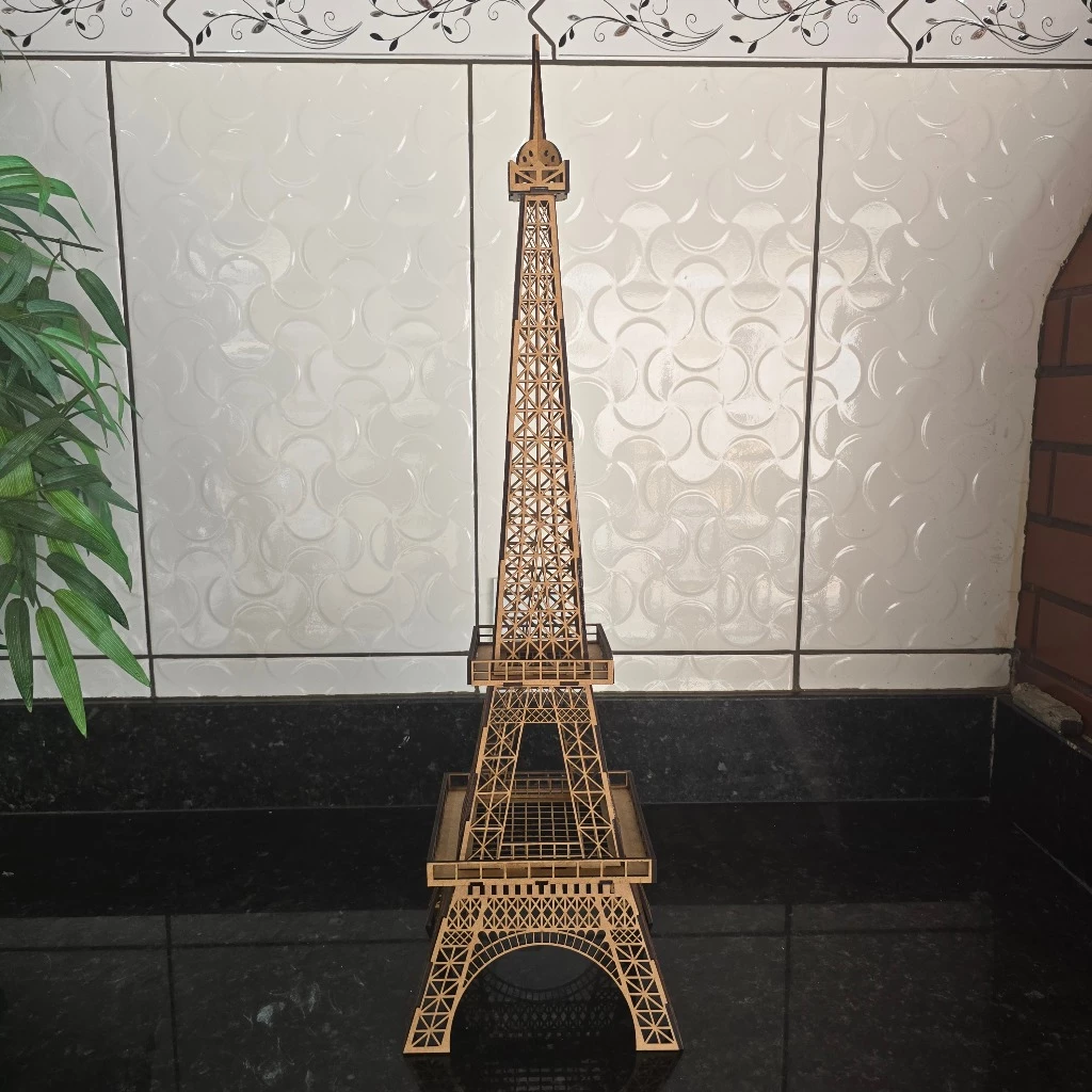 Miniatura Decorativa Torre Eiffel em MDF